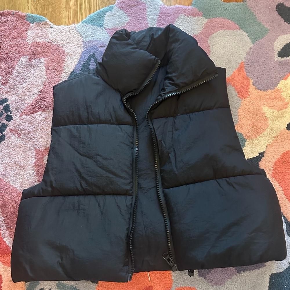 Women's Black Puffer Vest